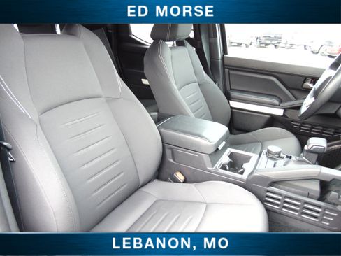 Used 2024 Toyota Tacoma TRD Off-Road image 15