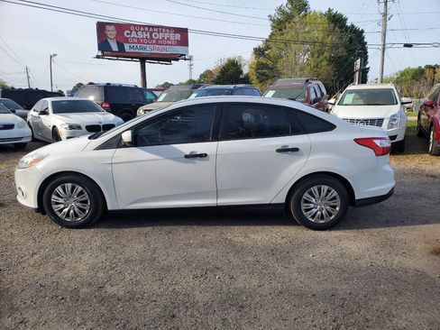 Used 2012 Ford Focus S image 4