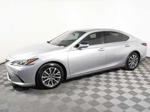 Used 2023 Lexus ES 350 w/ Premium Package image 2