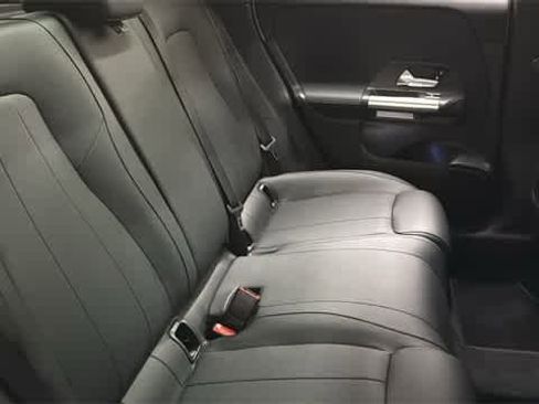 Used 2025 Mercedes-Benz GLA 250 4MATIC image 65