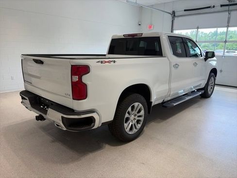 New 2026 Chevrolet Silverado 1500 LTZ w/ LTZ Premium Package AWD/4WD image 6