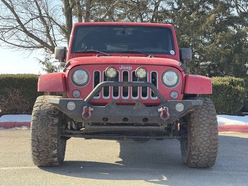 Used 2017 Jeep Wrangler Unlimited Sahara w/ Connectivity Group image 6