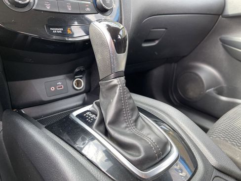 Used 2020 Nissan Rogue Sport S FWD image 24