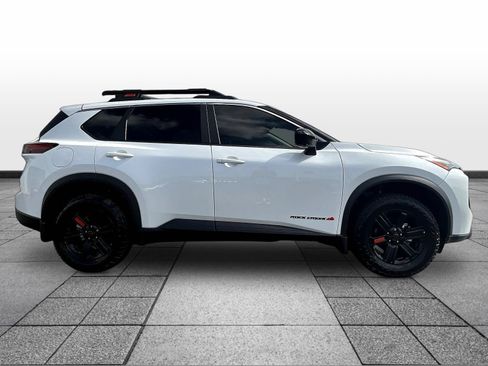 Certified 2025 Nissan Rogue SV AWD/4WD image 4
