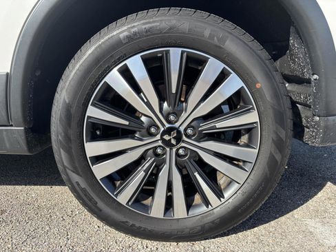 Used 2019 Mitsubishi Outlander SE image 40