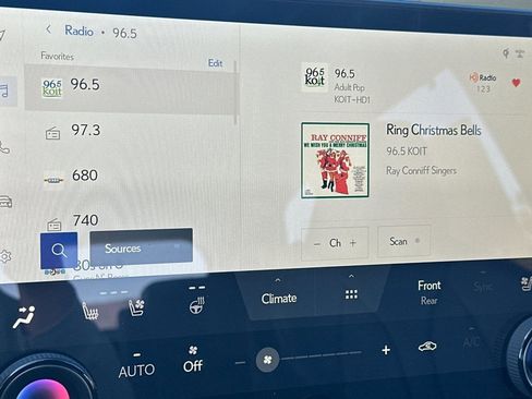 New 2026 Lexus TX 500h AWD image 19