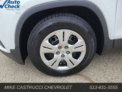 Used 2017 Chevrolet Trax LS FWD image 9