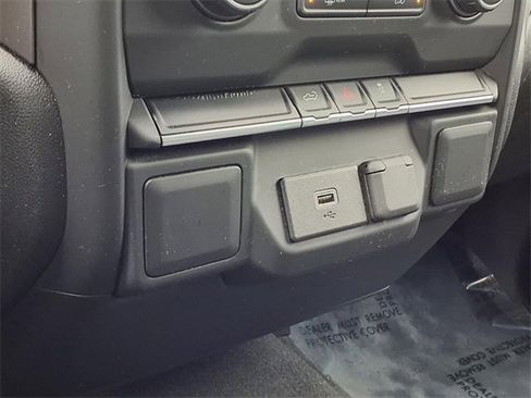 Used 2019 Chevrolet Silverado 1500 Custom w/ Custom Value Package image 13