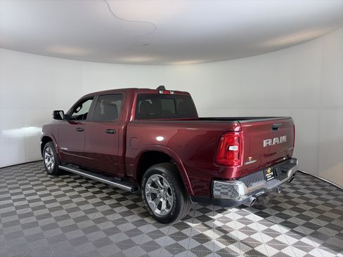 Used 2025 RAM 1500 Big Horn AWD/4WD image 8