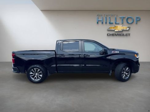 Used 2022 Chevrolet Silverado 1500 RST w/ Z71 Off-Road Package AWD/4WD image 4