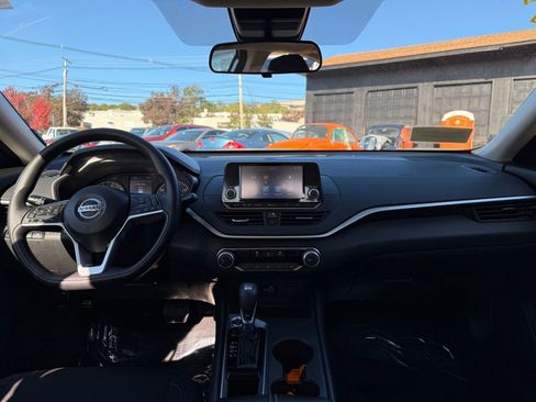 Used 2022 Nissan Altima 2.5 S w/ Driver Assist Package image 18