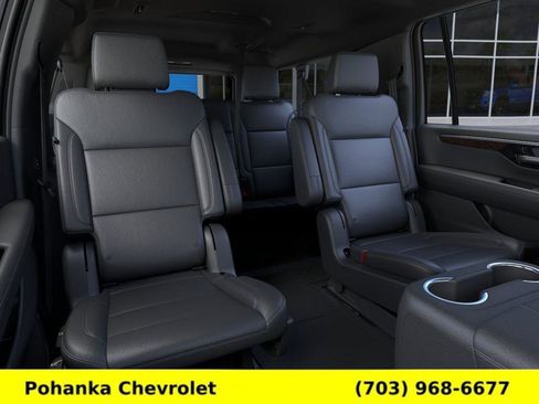 New 2026 Chevrolet Suburban Z71 AWD/4WD image 17