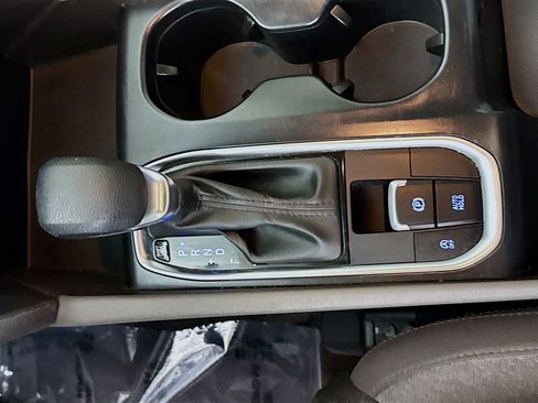 Used 2020 Hyundai Santa Fe SE FWD image 20