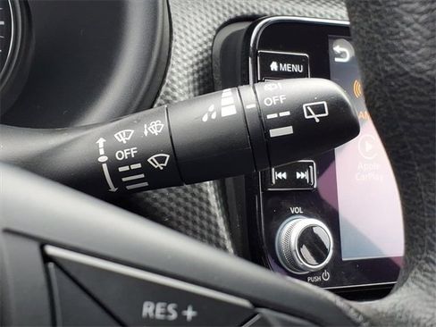 Used 2023 Nissan Kicks SV image 26