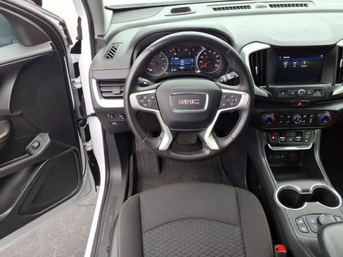 Used 2021 GMC Terrain SLE w/ Driver Convenience Package image 12