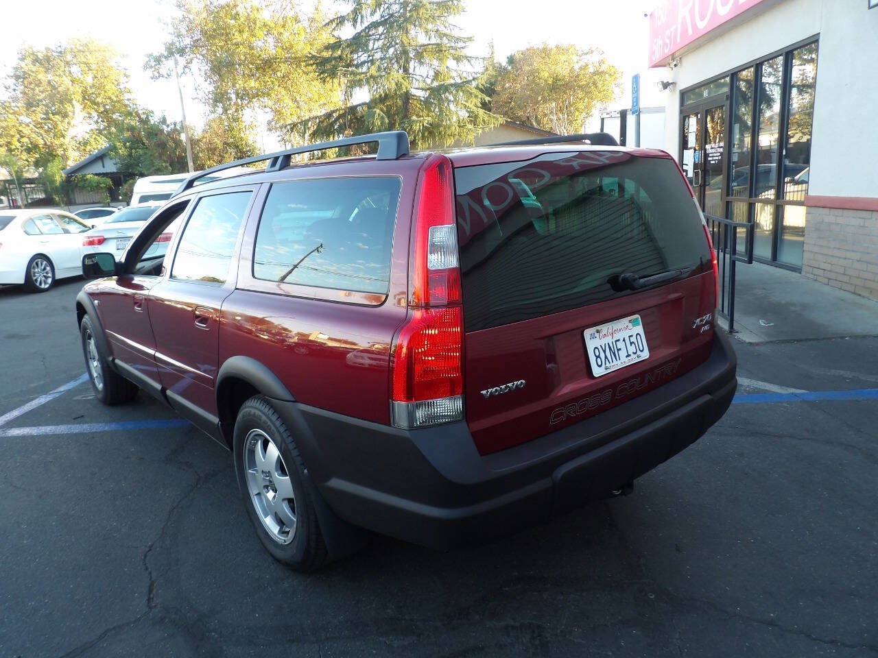 Used 2003 Volvo V70 AWD/4WD image 4