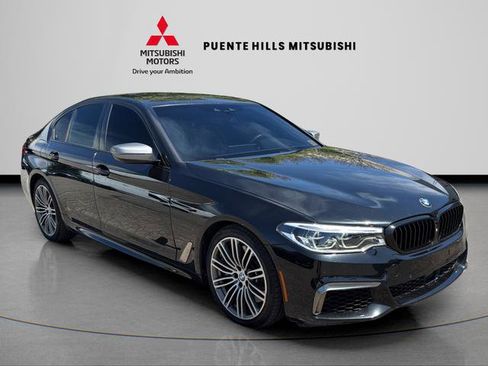 Used 2019 BMW M550i xDrive w/ Premium Package image 3