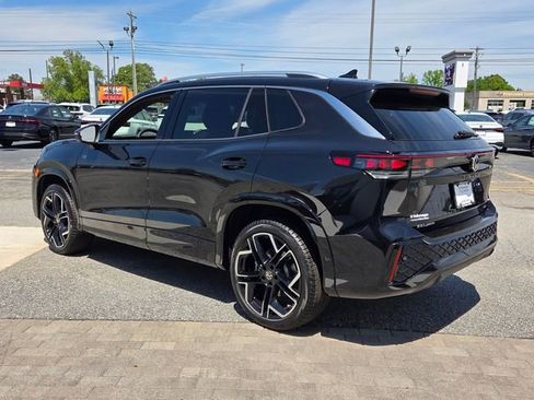 New 2026 Volkswagen Tiguan SEL R-Line AWD/4WD image 9