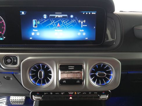 Used 2025 Mercedes-Benz G 550 image 16