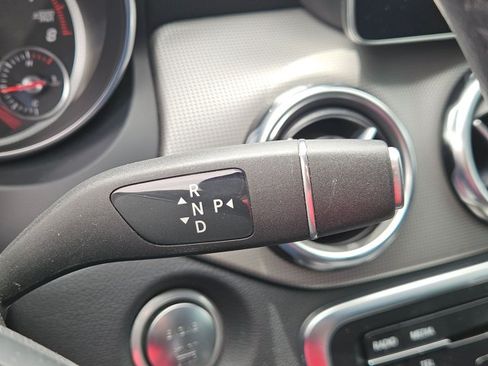 Used 2019 Mercedes-Benz GLA 250 image 13