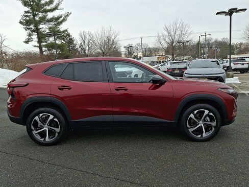 Certified 2024 Chevrolet Trax RS image 7