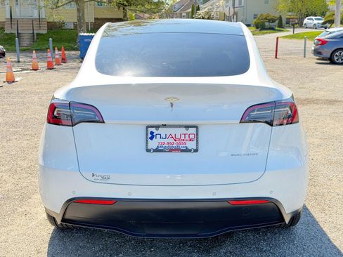 Used 2021 Tesla Model Y Long Range image 6