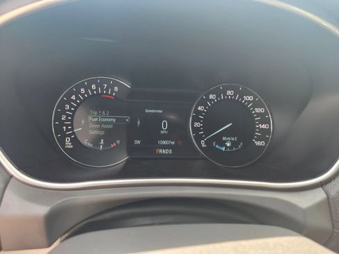 Used 2017 Lincoln MKX Reserve w/ Lincoln MKX Climate Package FWD image 10