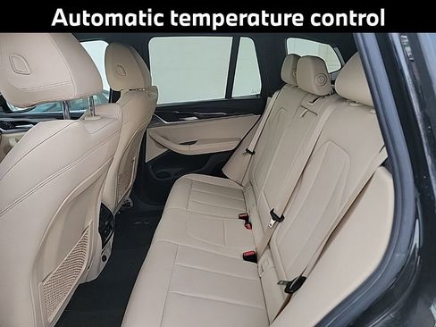 Used 2019 BMW X3 xDrive30i w/ Premium Package image 9