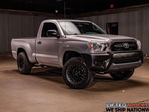 Used 2014 Toyota Tacoma 2WD Regular Cab image 1