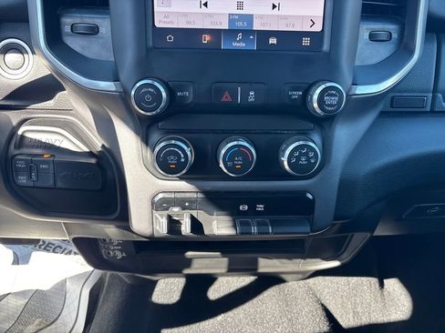 Used 2024 RAM 3500 Big Horn image 19