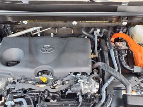 Used 2025 Toyota RAV4 XSE AWD/4WD image 36