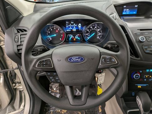 Used 2018 Ford Escape SE image 20