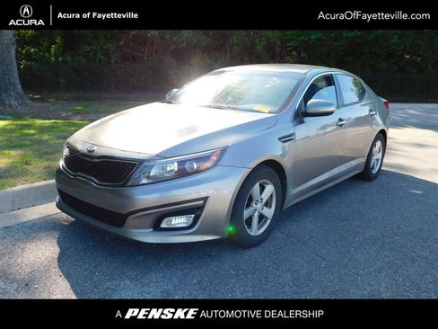 Used 2015 Kia Optima LX FWD image 1
