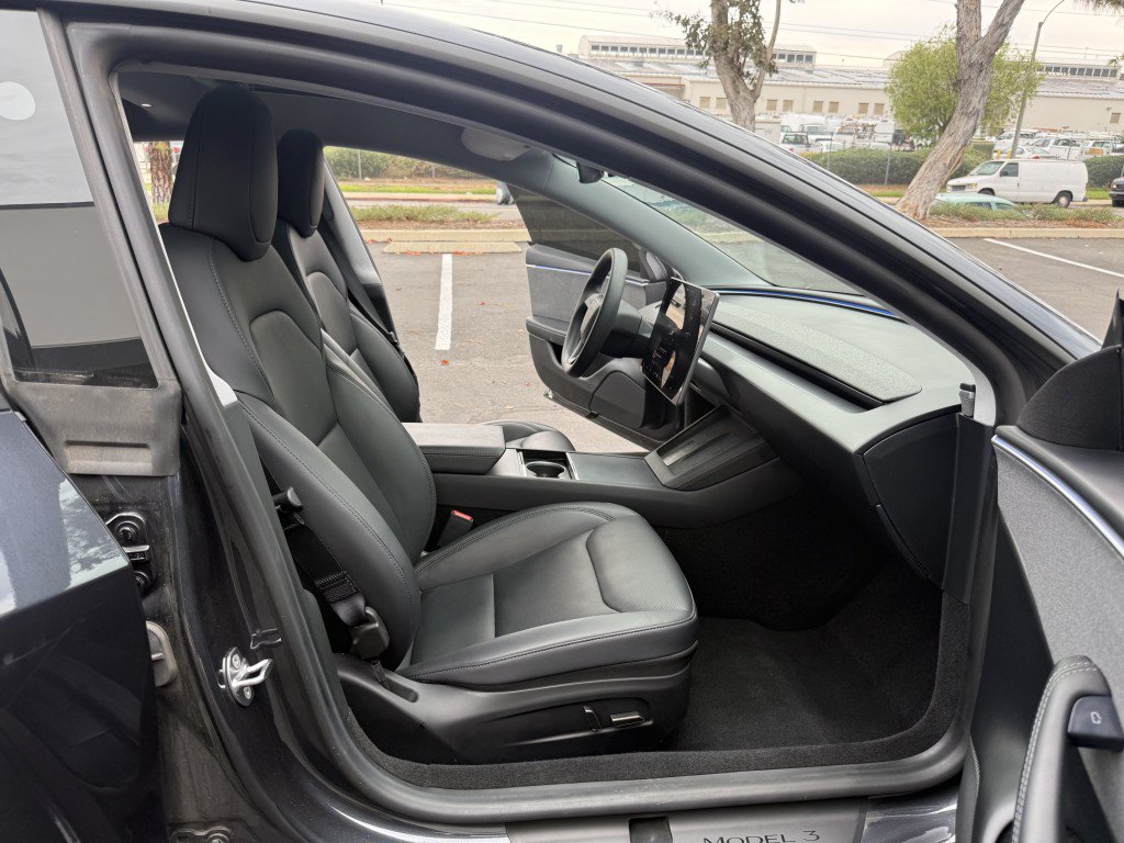 Used 2025 Tesla Model 3 Long Range RWD image 12