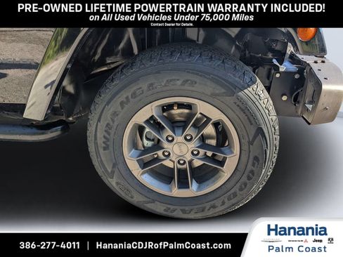 Used 2016 Jeep Wrangler Sahara AWD/4WD image 10