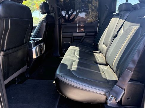 Used 2015 Ford F150 Platinum w/ Equipment Group 701A Luxury AWD/4WD image 12