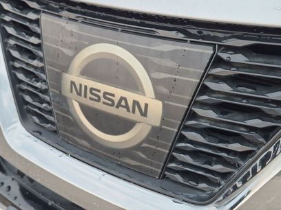 Used 2017 Nissan Rogue SL w/ SL Premium Package