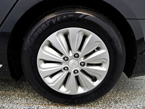 Used 2016 Hyundai Sonata SE image 19