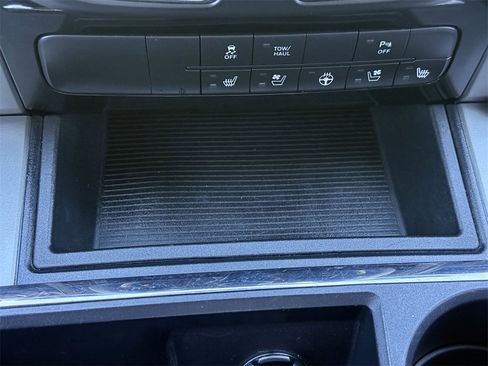 Used 2013 RAM 1500 Sport w/ Sport Premium Group image 19