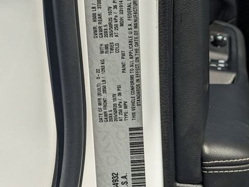 Used 2022 Jeep Grand Cherokee L Limited w/ Black Appearance Package image 36