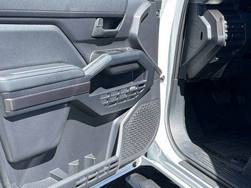New 2026 Toyota 4Runner SR5 AWD/4WD image 23