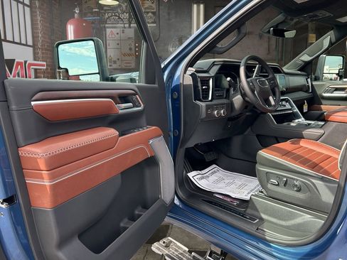 New 2026 GMC Sierra 2500 Denali Ultimate AWD/4WD image 16