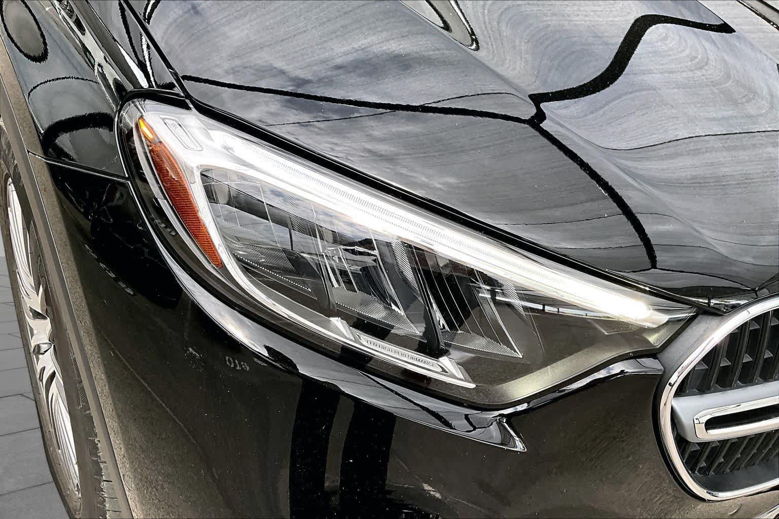 Used 2024 Mercedes-Benz GLC 300 4MATIC image 26