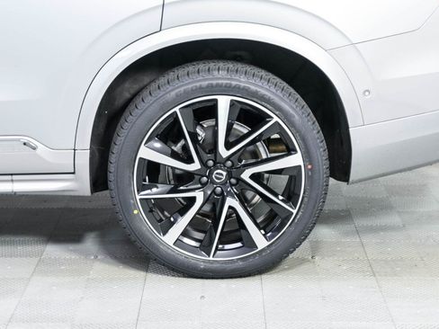 Certified 2023 Volvo XC90 B6 Plus w/ Protection Package Premier AWD/4WD image 39