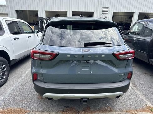 Used 2023 Ford Escape SE w/ PHEV Premium Package FWD image 9