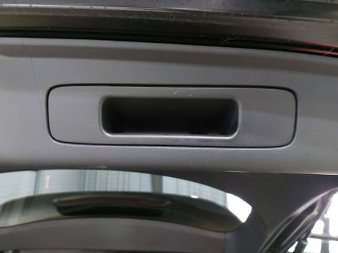Used 2024 Honda HR-V EX-L image 14