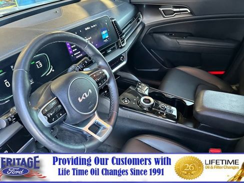 Used 2023 Kia Sportage EX image 10