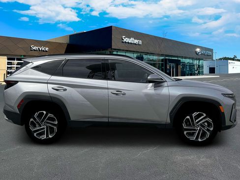 New 2026 Hyundai Tucson Limited AWD/4WD image 10