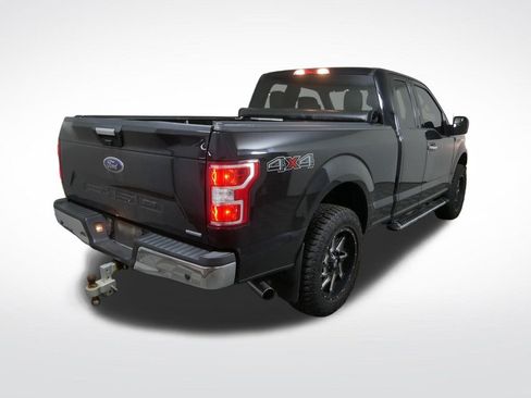 Used 2018 Ford F150 XLT w/ Equipment Group 302A Luxury AWD/4WD image 4