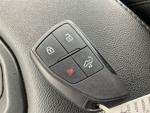 Used 2024 Chevrolet Silverado 2500 LT image 28